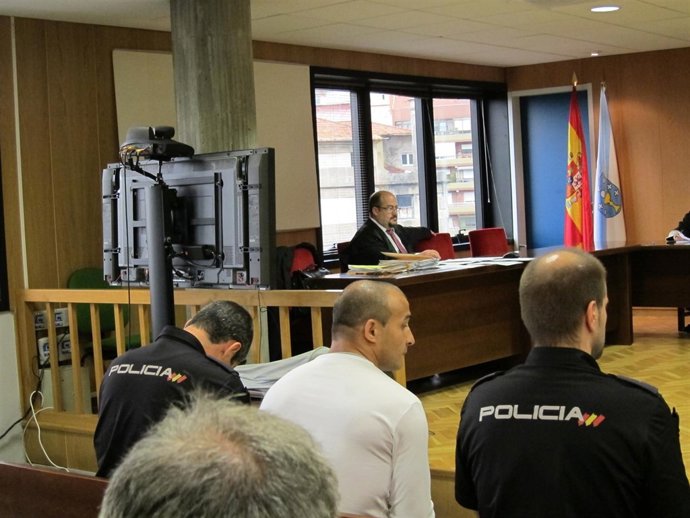 Juicio Contra Un Ciudanano Rumano Por El Asalto A Un Chalé En Vigo.