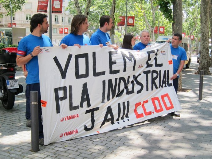 Miembros Del Comité De Empresa De Yamaha Se Manifiestan Contra El Cierre