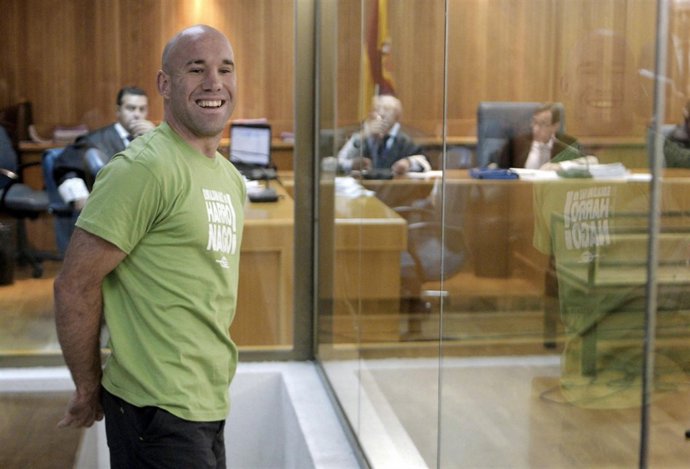 El Presunto Etarra Manex Castro Durante Su Juicio En La Audiencia Nacional