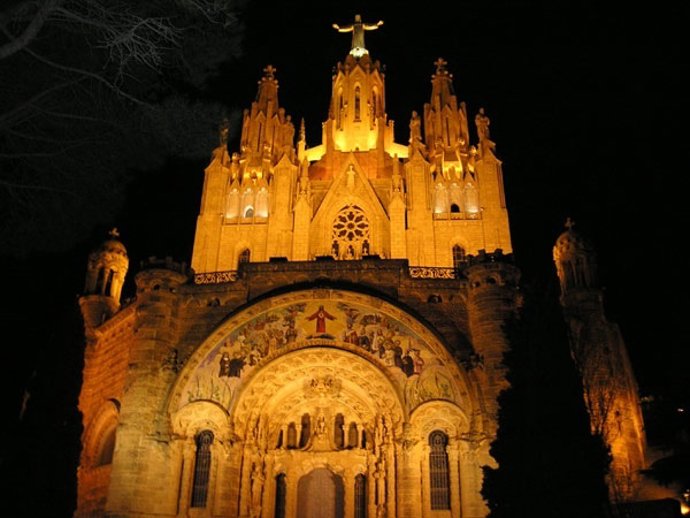 Templo Expiatorio Tibidabo De Barcelona