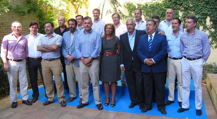 Arenas, Hoy Junto A Zoido Y A Los Alcaldes De La Provincia De Sevilla