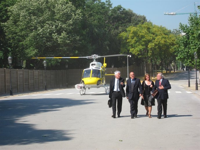 Llegada De Consellers Y Diputados Al Parlament