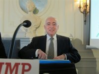 La patronal de banca avisa que España tiene "capacidad limitada" para apoyar a las cajas