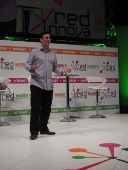 El Vicepresidente De Desarrollo Corporativo De Tuenti, Sebastián Muriel