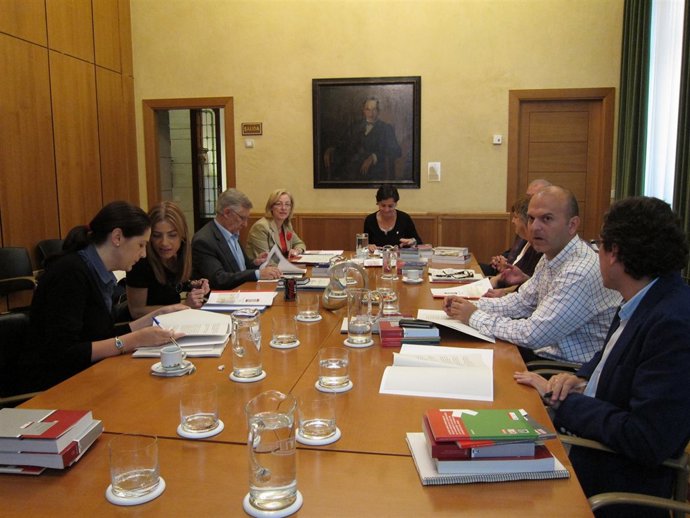 Renión De La Junta De Gobierno (FAC) En Gijón