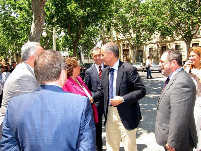 Camps Y Barberá A Su Llegada Al Acto De Clausura De La Convención Uniprex
