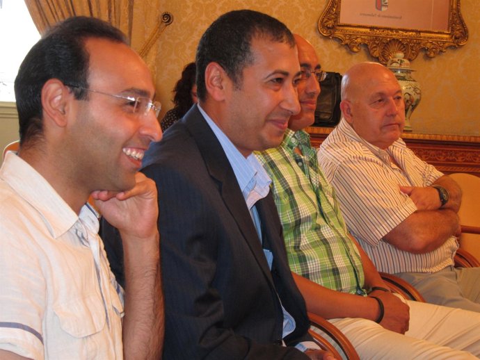 Representantes De Asociaciones De Inmigrantes