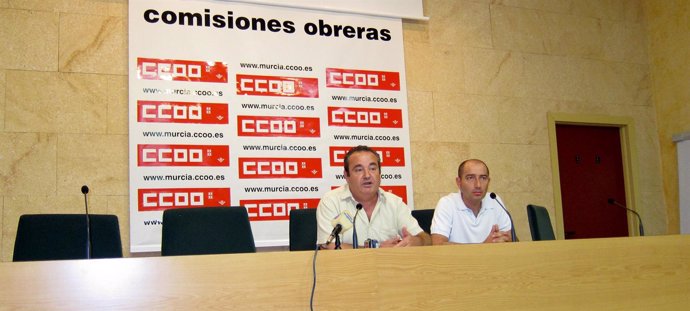 Santiago Navarro De CCOO Y Martín Martínez Comité Empresa Elpozo