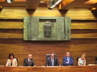 Fernando Goñi (PP) es elegido presidente de la Junta con los votos del PSOE