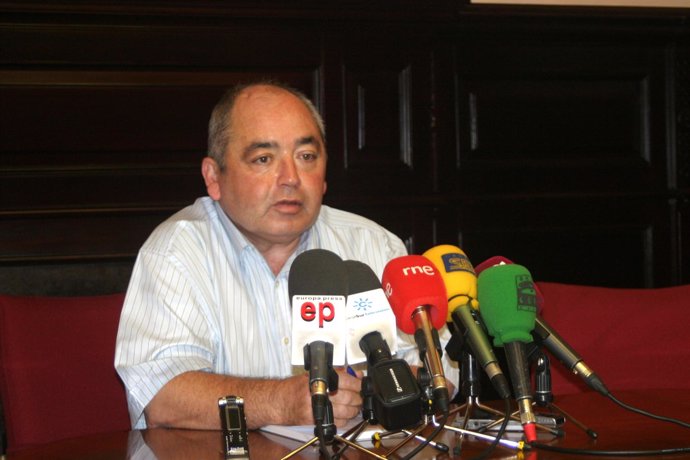 El secretario general de UGT-A, Manuel Pastrana
