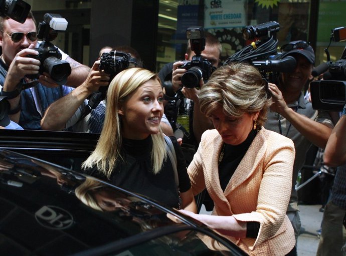 La Bailarina De Striptease Ginger Lee Con La Que Se Escribía Weiner