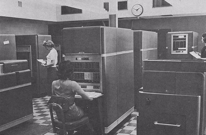 IBM 650 Magnetic Drum Controller, el primer ordenador en España