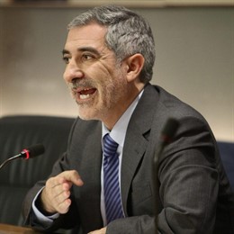 Rueda de prensa del diputado de Izquierda Unida, Gaspar Llamazares