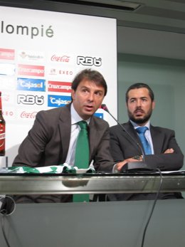 Vlada Stosic, Director Deportivo Del Betis 