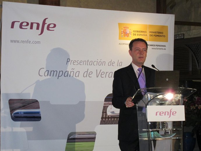 Director AVE-Larga Distancia De Renfe, Cecilio Gómez-Comino