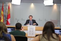 La Junta cree "normalizada" la relación entre Herrera y López tras las "tensiones" de la campaña electoral