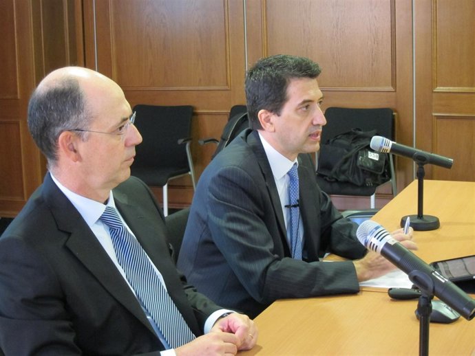 El Dtor De BBVA En Catalunya, Xavier Queralt, Y El Economista Rafael Doménech