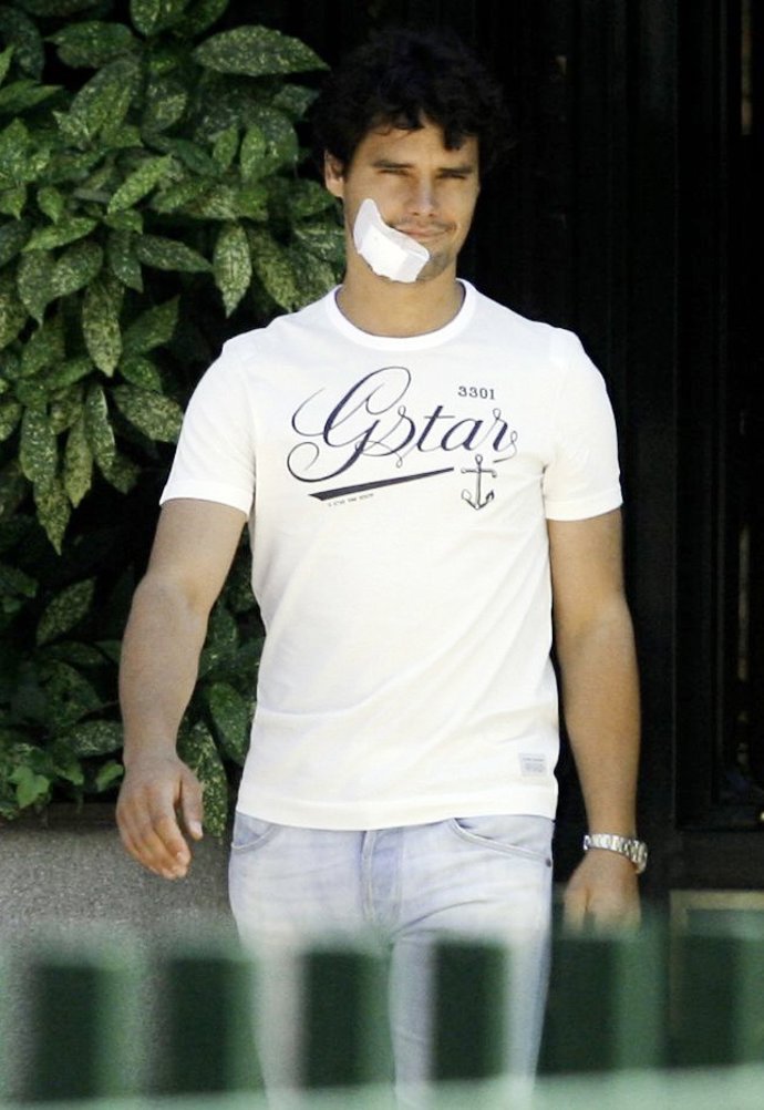 El Torero Miguel Abellán Abandona El Hospital Tras Su Grave Cornada 