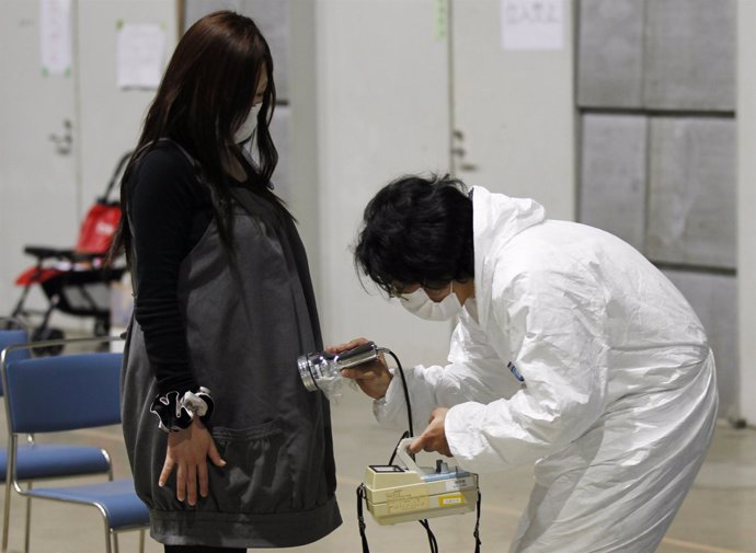 Test De Radiación A Una Embarazada En Japón