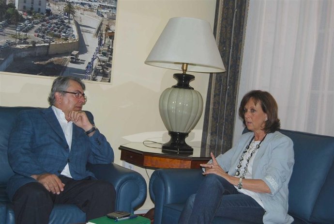 El Presidente De Aehma, Rafael Prado, Y La Delegada De La Junta, Remedios Martel
