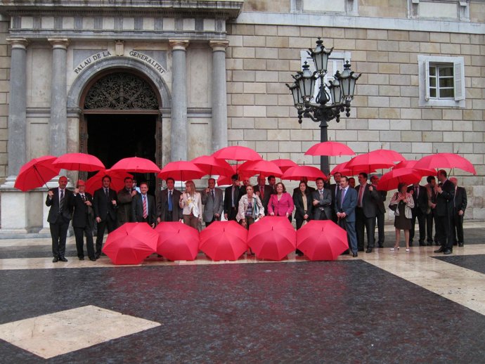 Representantes Patronal Aces Ante La Generalitat