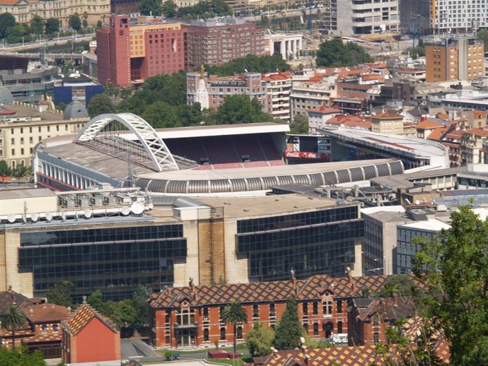 La Peña Deusto No Quiere Que El Arco De San Mamés Se Destruya