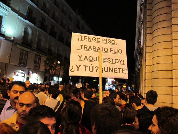 Indignados En La  Acampada De Sol