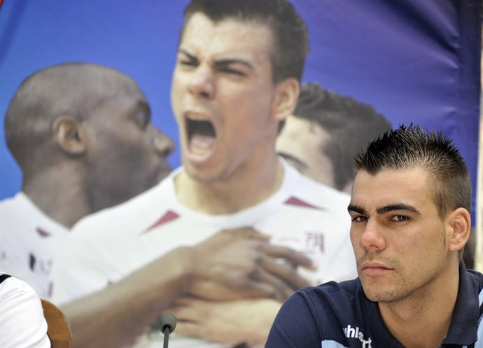 Sergio Lozano En Rueda De Prensa