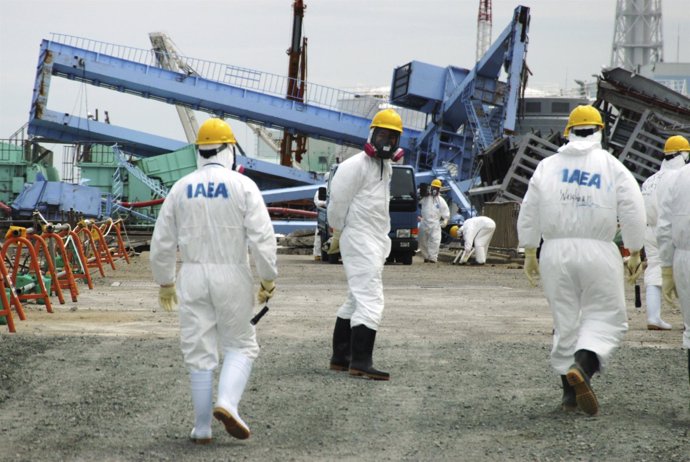 Trabajadores De Fukushima Trabajando