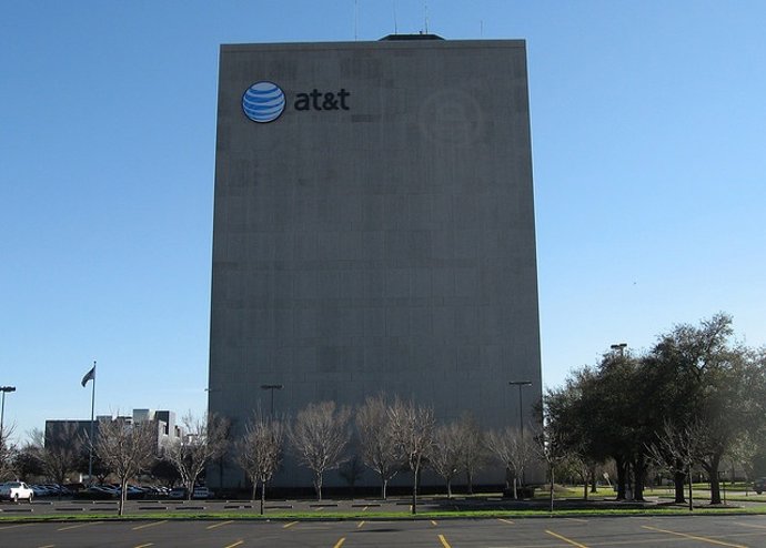 AT&T 