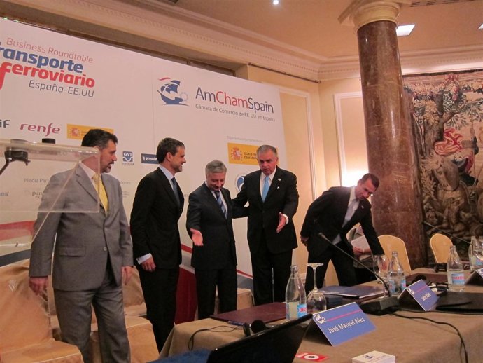 El Ministro De Fomento, José Blanco, Junto A Autoridades De EE.UU.