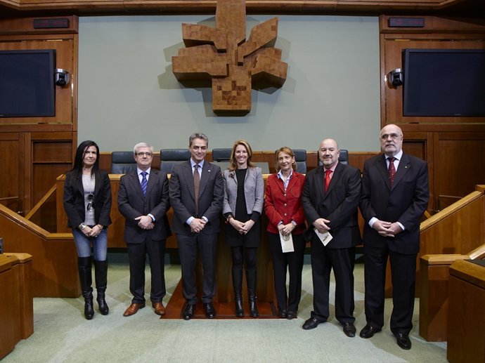 Visita Del Presidente De La CALRE, Nazario Pagano, Al Parlamento Vasco