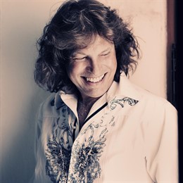 El Cantautor José Mercé