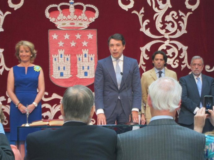 Ignacio González Jura Su Cargo De Consejero