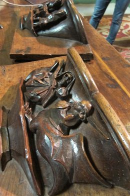 Ménsulas Recuperadas Por La Catedral De Oviedo