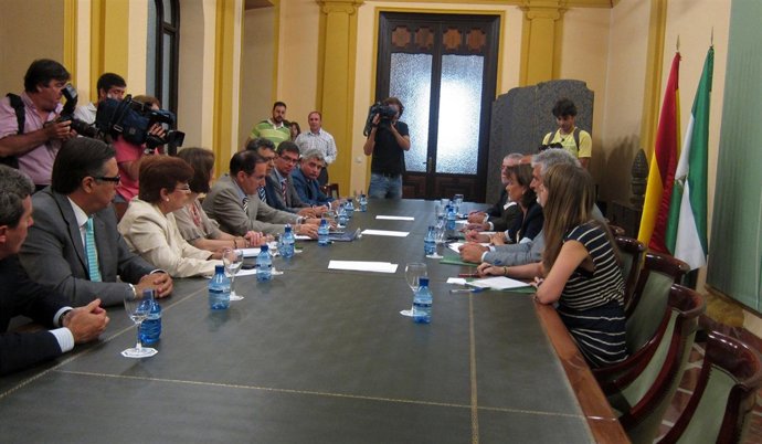 Reunión De La Junta Y La CEM