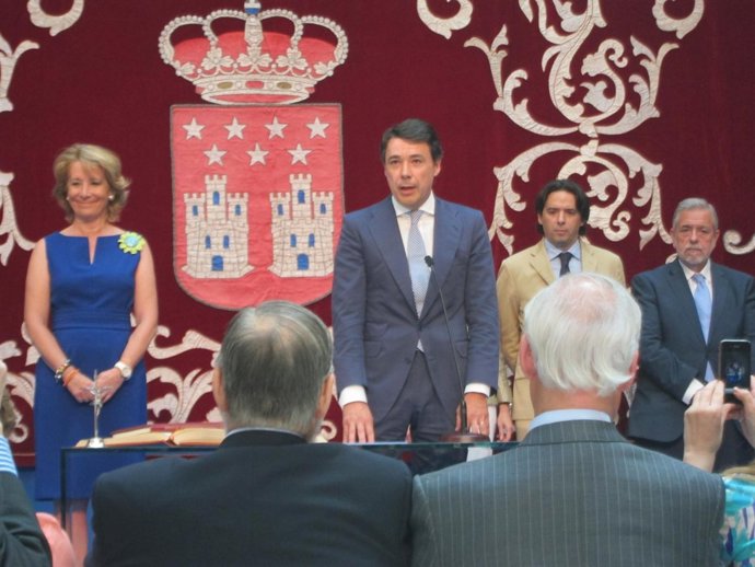 Ignacio González Jura Su Cargo De Consejero