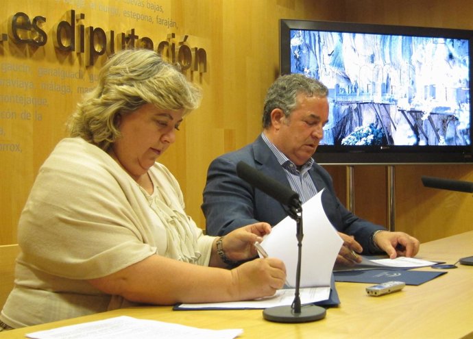 La Consejera De Agricultura Y Pesca, Clara Aguilera