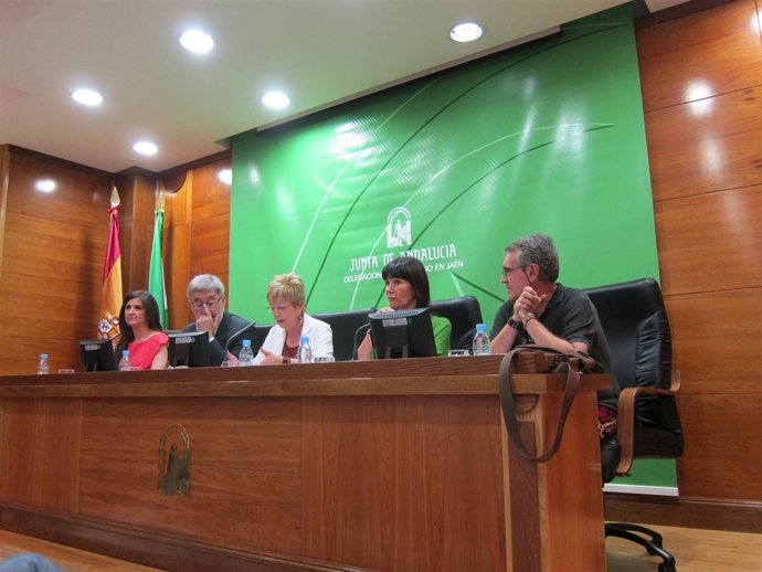Antonio Ávila En La Rueda De Prensa