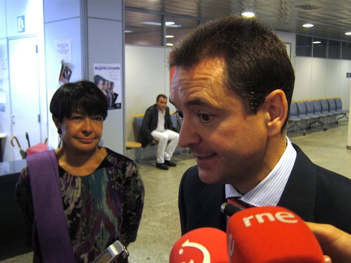 Margarita Uría Y Manuel Almenar.