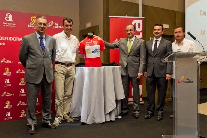 Presentación De La Vuelta Ciclista En Benidorm