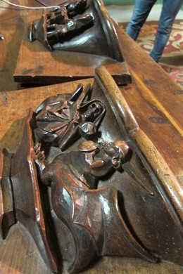 Ménsulas Recuperadas Por La Catedral De Oviedo