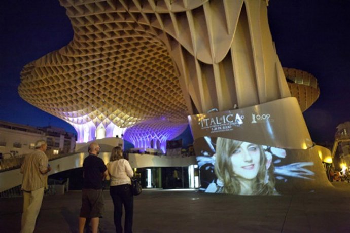 Promoción Del Festival De Itálica En Metropol Parasol
