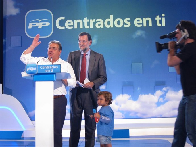 Rajoy Junto A Zoido En La Pasada Campaña Electoral