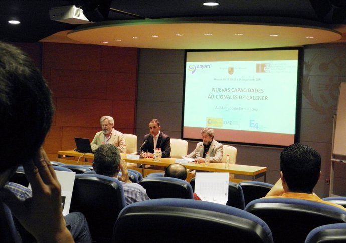José Francisco Puche Presenta El Curso Nuevas Capacidades Adicionales De Calener