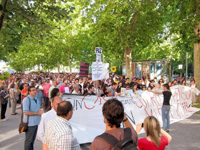 Manifestanes Del 15M En Valladolid