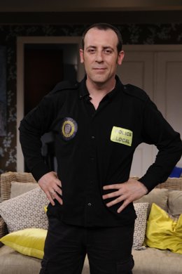 El Actor Antonio Molero De Policía En Buenagente