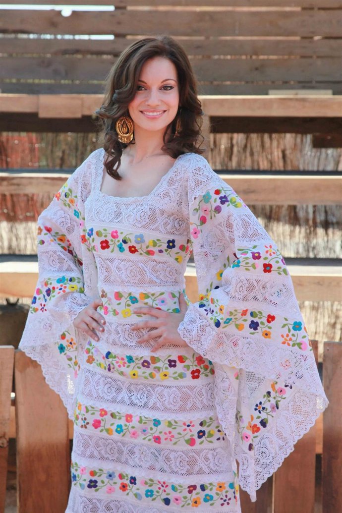 La Actriz Norma Ruiz Como Rocío Dúrcal