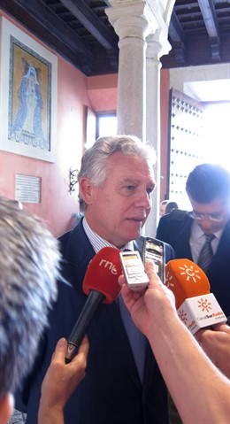 El Consejero De Gobernación Y Justicia, Francisco Menacho