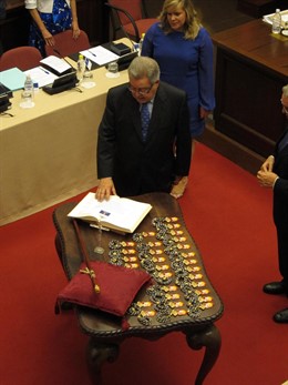 El Presidente Del Cabildo De Gran Canaria,  José Miguel Bravo De Laguna